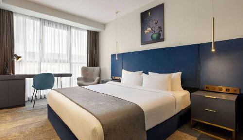 1 King Bed, Standard Room, Non-Smoking