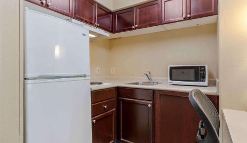 One-Bedroom Suite with Two Double Beds - Non-Smoking