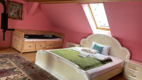 Quadruple Room with Mountain View