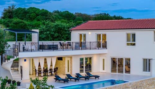 Villa with Private Pool