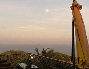 Two-Bedroom Apartment with Balcony and Sea View