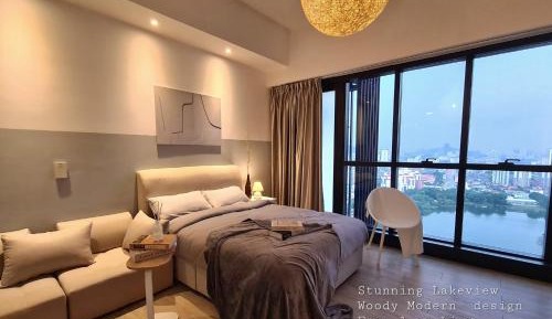 Studio with Lake View