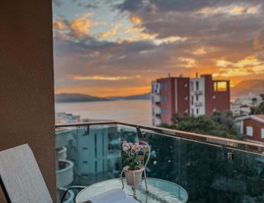 One-Bedroom Apartment with Sea View and Terrace