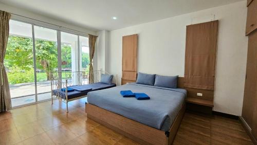 Suite with River View