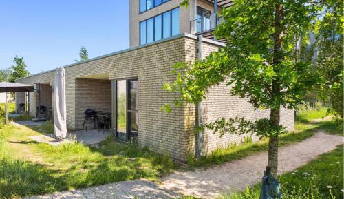One-Bedroom Holiday Home