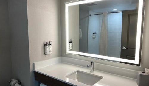 King Room with Jetted Tub