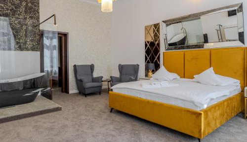 King Suite with Spa Bath
