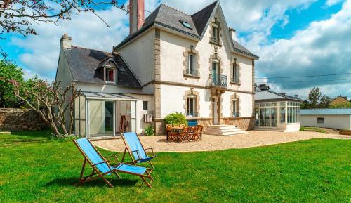 Six-Bedroom House