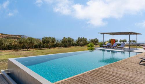 Superior One-Bedroom Apartment