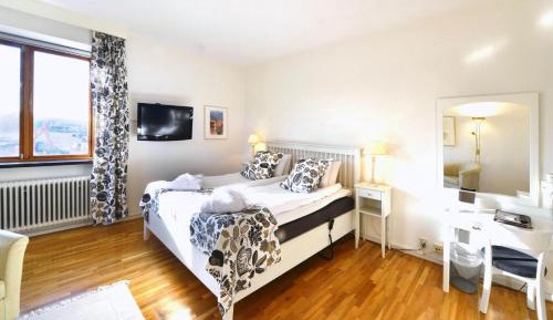 Superior Twin Room with Sea View - Non-Smoking