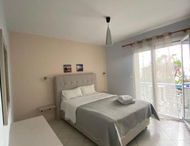 Triple Room with Garden View