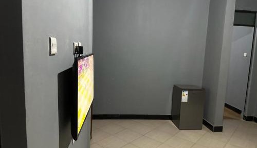 Deluxe One-Bedroom Apartment