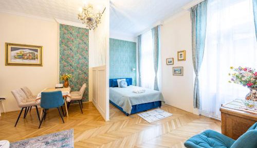 Two-Bedroom Deluxe Apartment