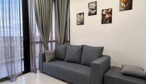 Three-Bedroom Apartment with Balcony