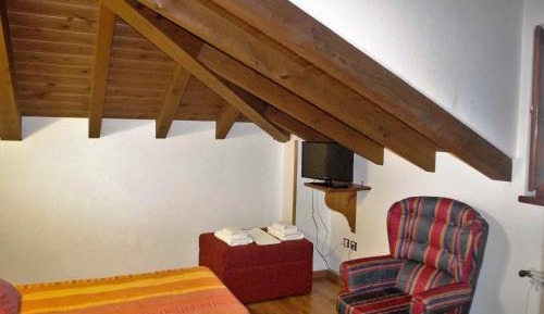 Twin Room with Mountain View