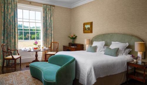 Deluxe Double Room with Garden View