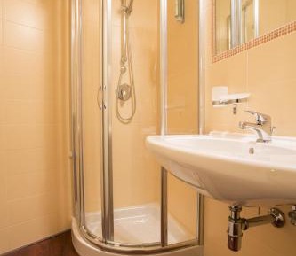 Basic Double Room 