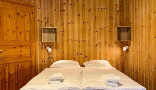 Five-Bedroom Apartment