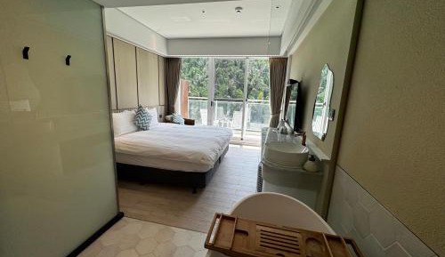 Deluxe Double Room with Bath