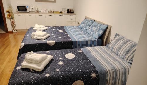 Deluxe Double Room (2 Adults + 1 Child)