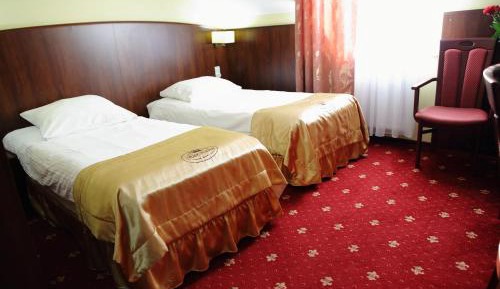 Twin Room with Private Bathroom