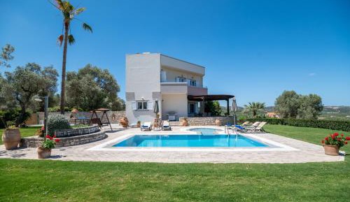 Two-Bedroom Villa - Split level (4-6 Adults)
