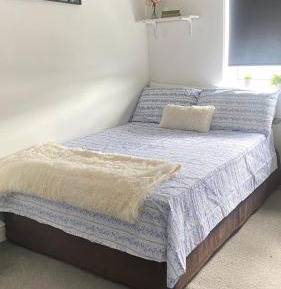 Apartment With Shared Bathroom