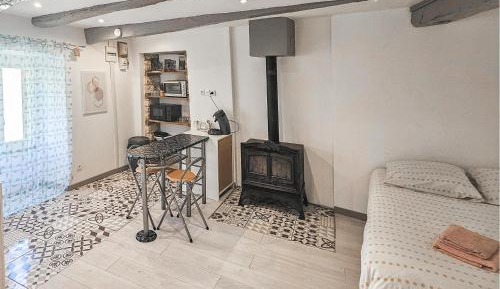 One-Bedroom Holiday Home