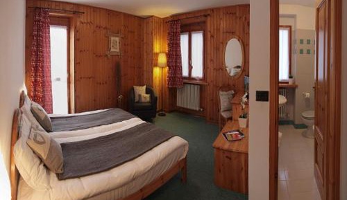 Twin Room with Extra Bed