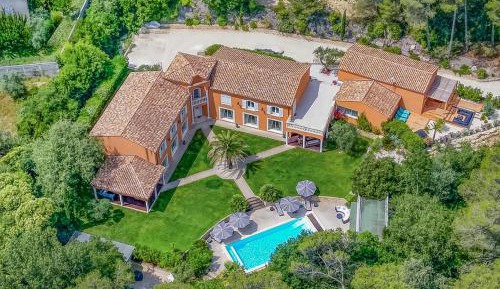 Five-Bedroom House