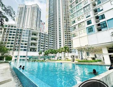 Suite with City View