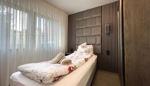Single Room with Private Bathroom