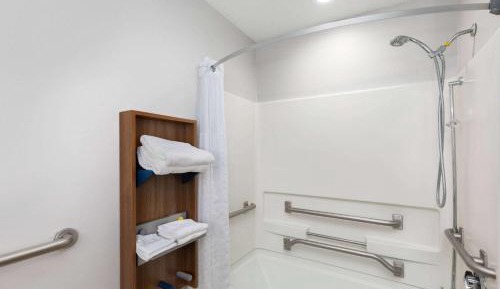 Queen Room with Two Queen Beds - Disability Access/Non-Smoking