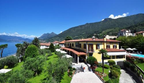 Double or Twin Room with Lake View