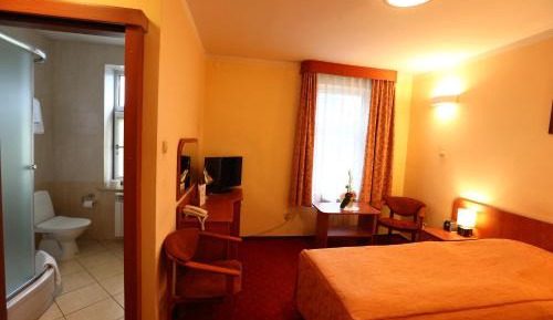 Standard King Room