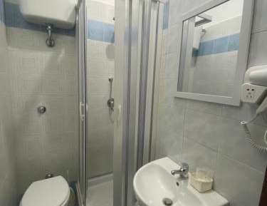 Twin Room with Private Bathroom