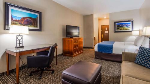 King Room with Sofa Bed