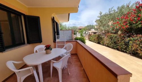 Two-Bedroom Apartment (5 Adults)