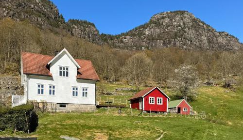 Four-Bedroom Holiday Home