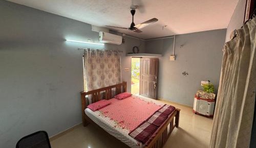 Apartment with Garden View