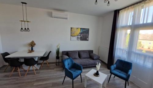 Superior Apartment with City View