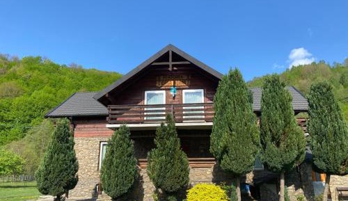 Eight-Bedroom House
