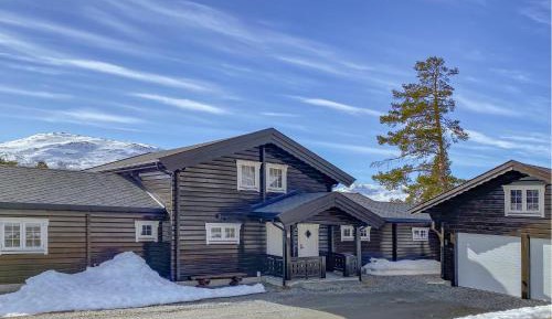 Four-Bedroom Holiday Home