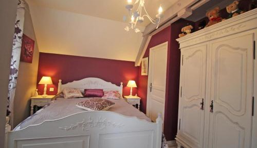 Deluxe Room 1