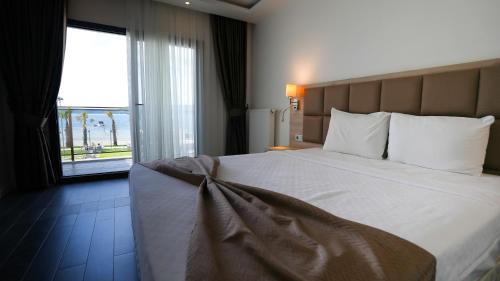 Deluxe Double Room with Sea View