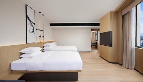 Famliy Suite, with 1 King bed and 1 Double bed