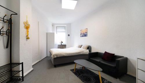 Superior One-Bedroom Apartment