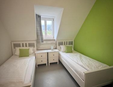 Twin Room with Shared Bathroom
