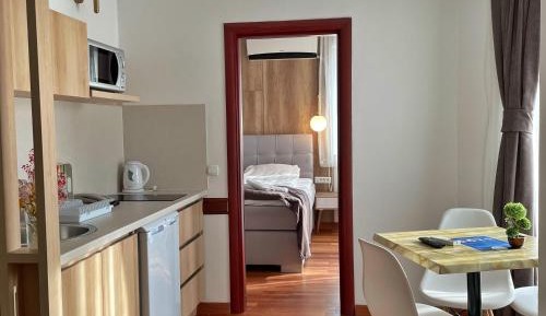 Apartment with Lake View