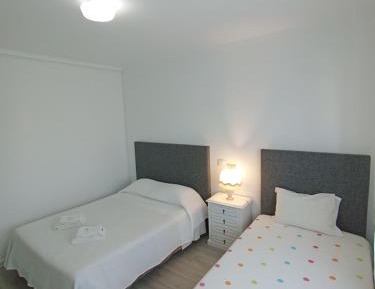 Deluxe Double Room (2 Adults + 1 Child)